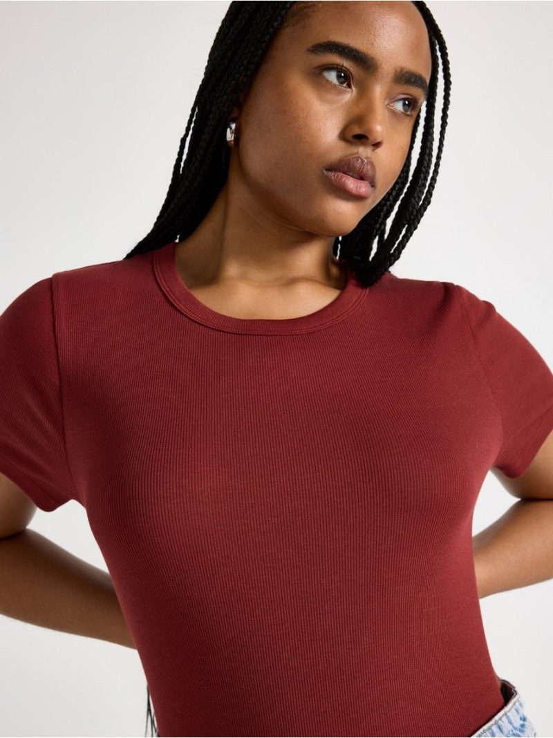 Short-sleeved ribbed top - 3008467-9500