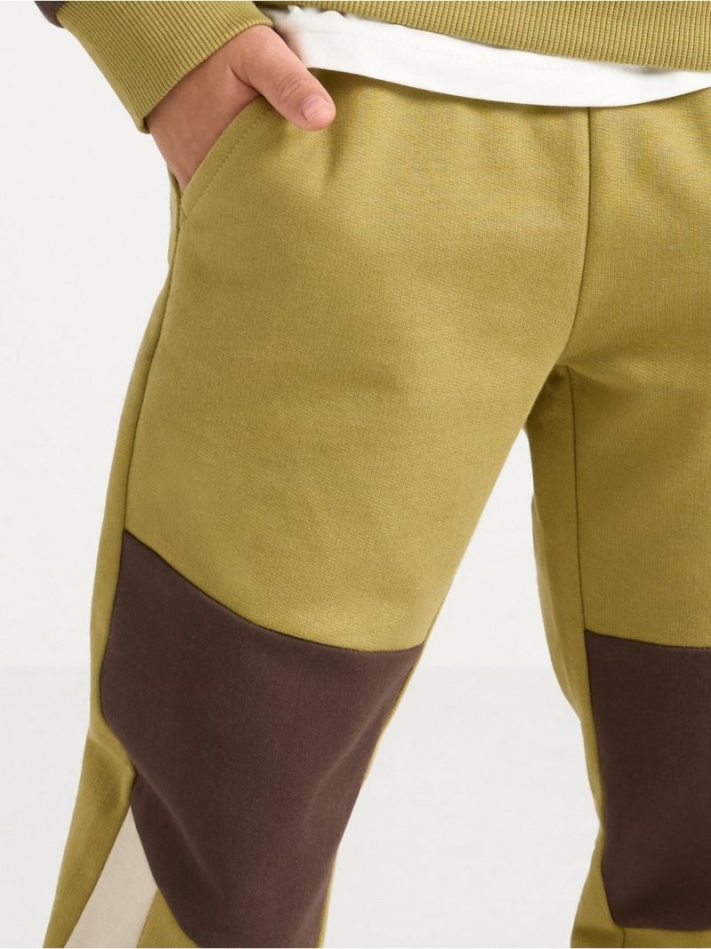 Joggers with brushed inside - 3011649-8555