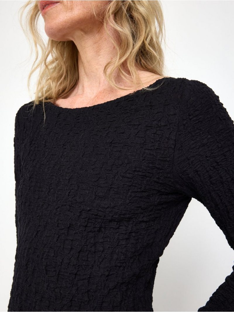 Crinkled midi dress with long sleeves - 3013382-80
