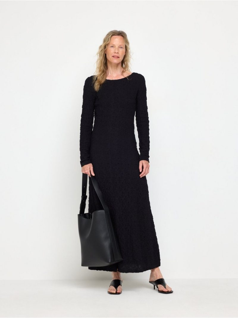 Crinkled midi dress with long sleeves - 3013382-80