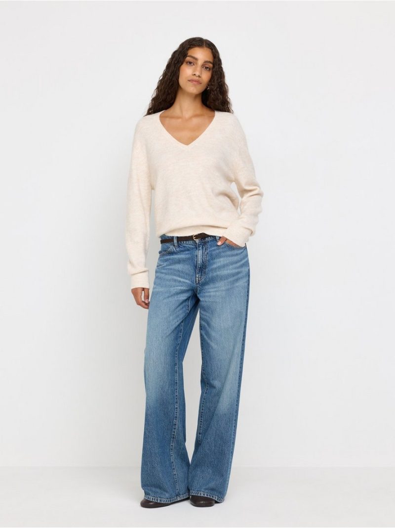 Fine-knit jumper with v-neck - 3013450-2659