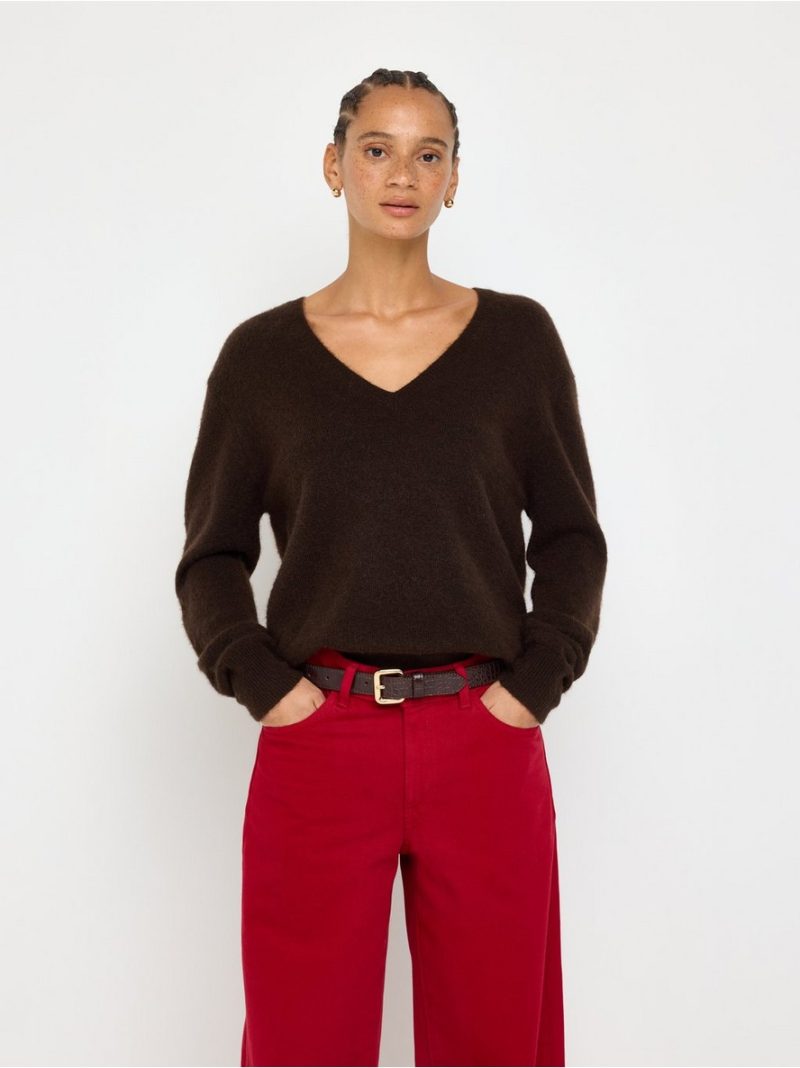 - Fine-knit jumper with v-neck Fine-knit jumper with v-neck - 3013450-7024