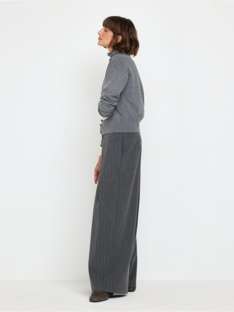Wide trousers with pleats - 3012941-1016