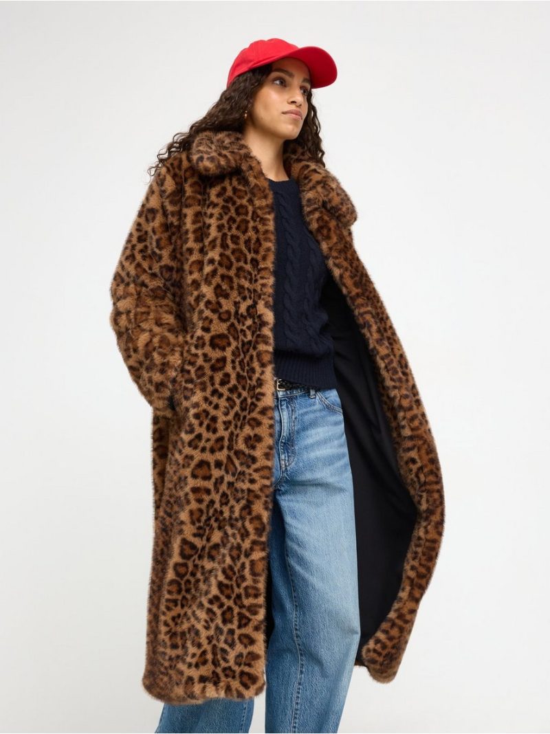 Coat in faux fur - 3013492-211