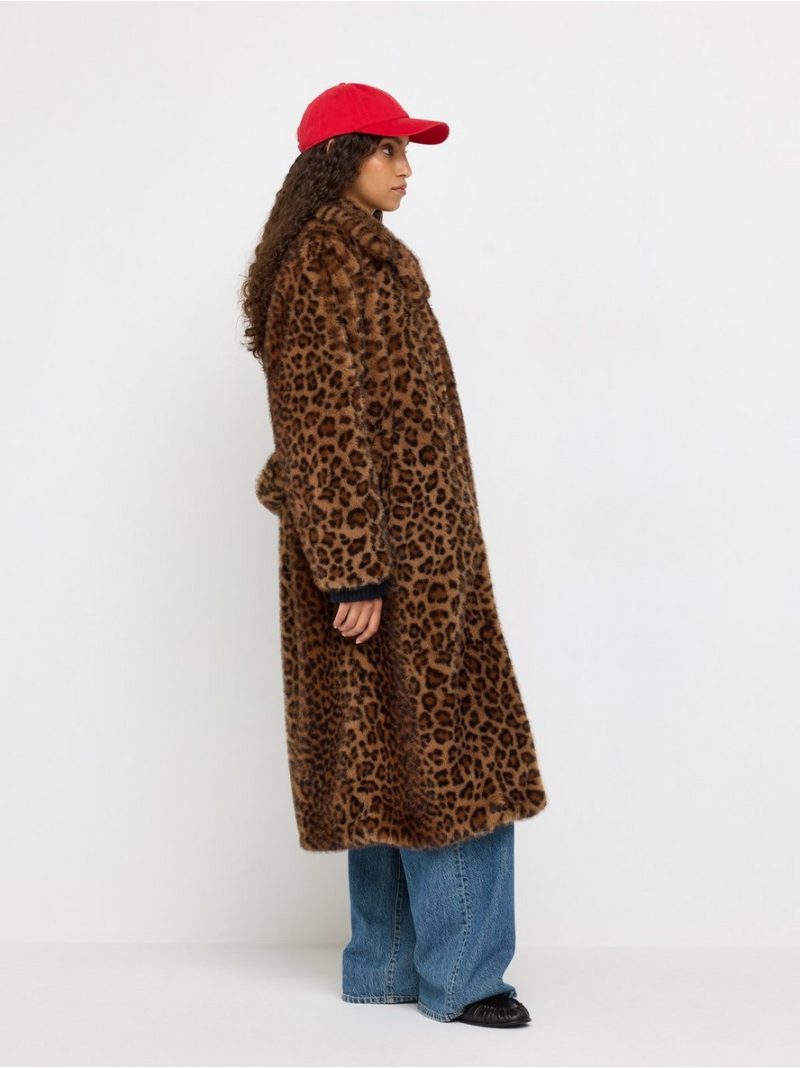 Coat in faux fur - 3013492-211
