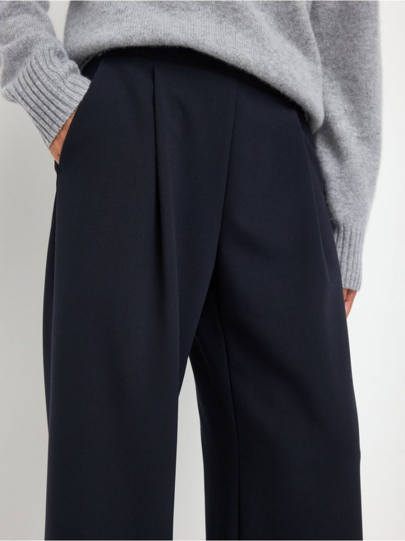 Wide trousers with pleats - 3013731-7318