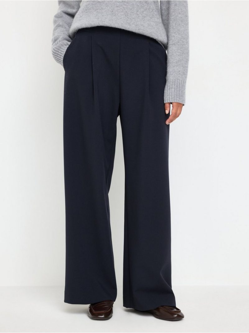 Wide trousers with pleats - 3013731-7318