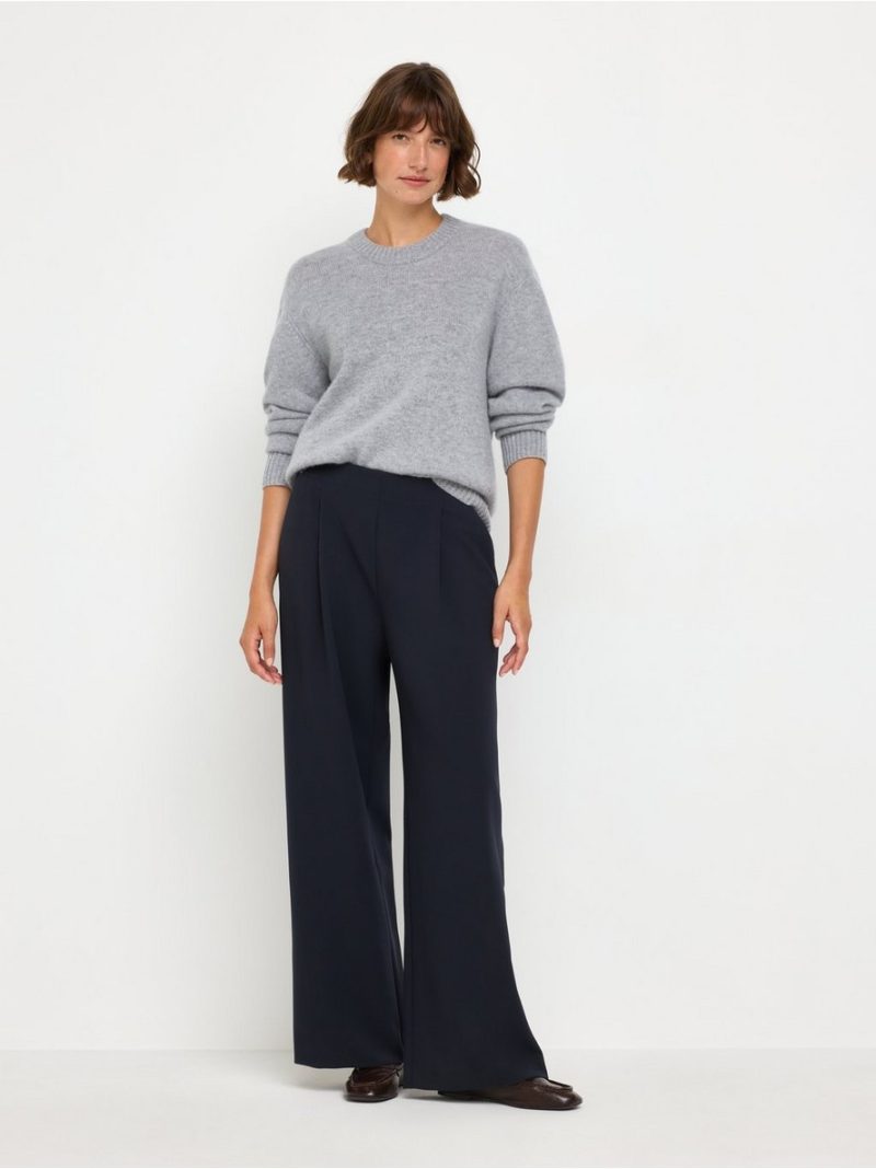 Wide trousers with pleats - 3013731-7318