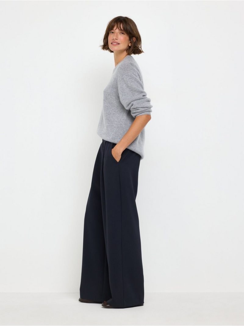 Wide trousers with pleats - 3013731-7318