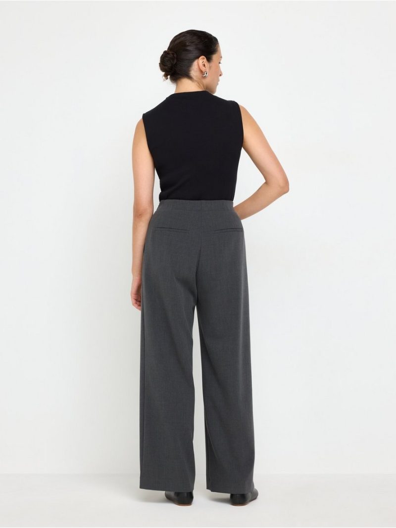 Wide trousers with pleats - 3013731-9804