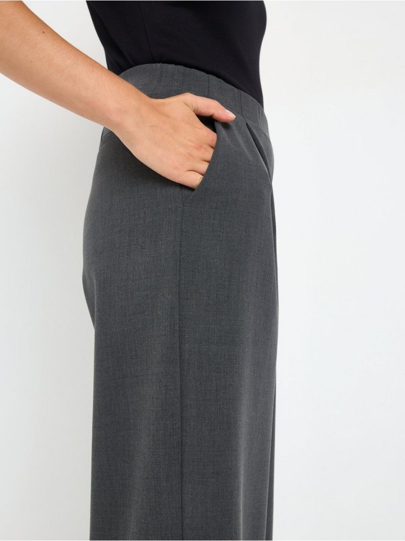 Wide trousers with pleats - 3013731-9804