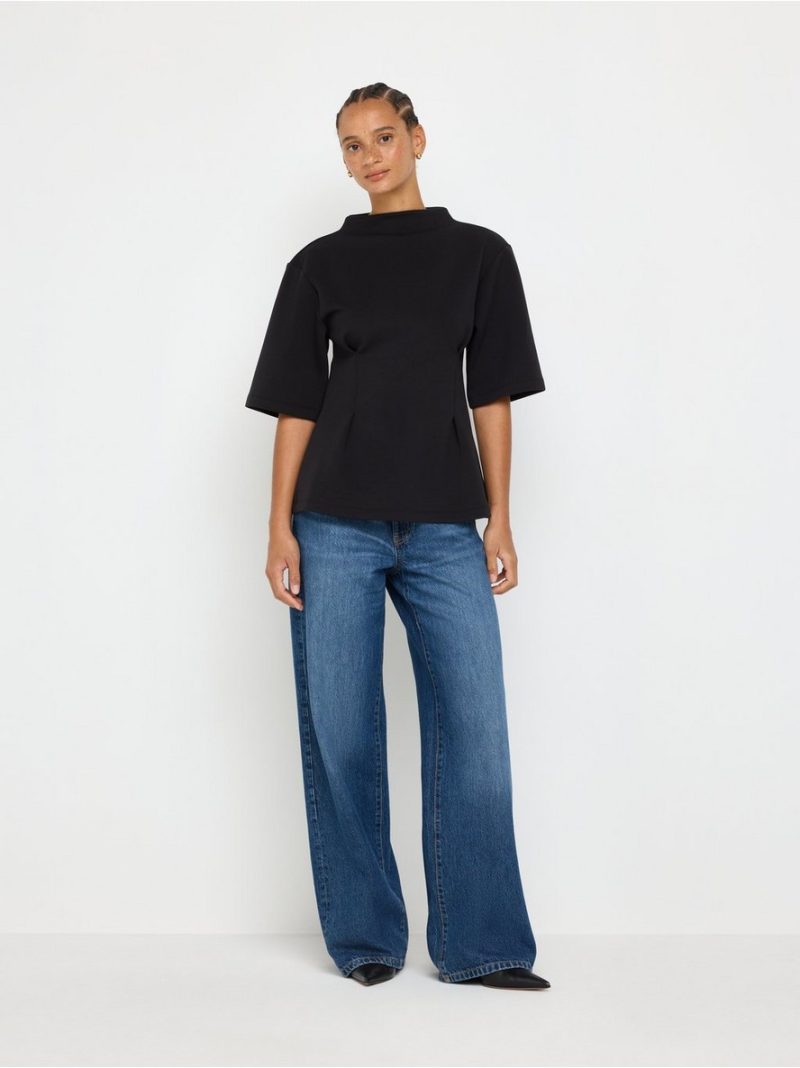 Short-sleeved top in sturdy material - 3013816-80