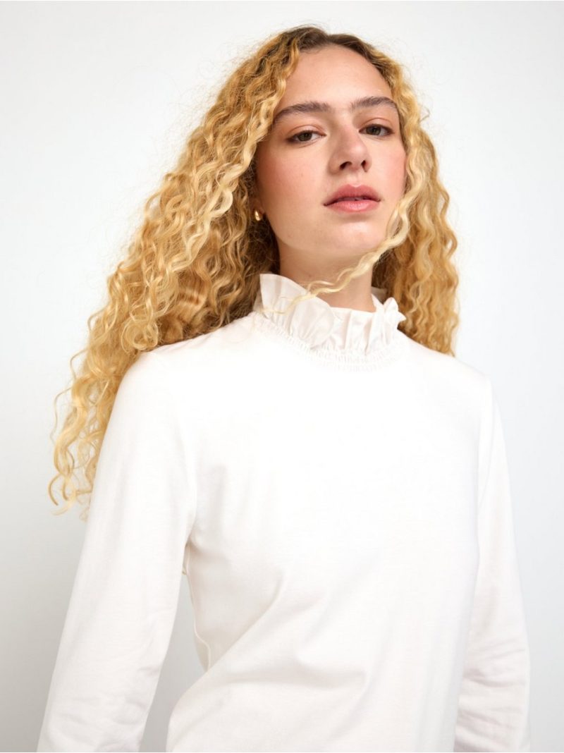 Long-sleeved top with frill collar - 3013857-300