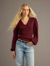 Majica - V-neck top with structure